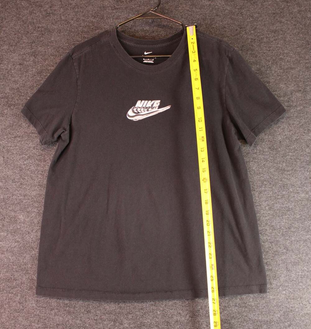 Nike Sportswear Chrome Futura Swoosh Graphic T-Shirt